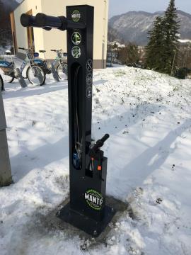 Kolesarski servisni stebrički 2